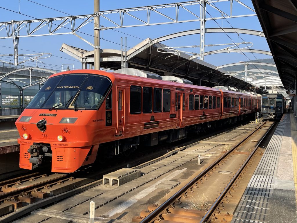 783系ハウステンボス専用塗装
